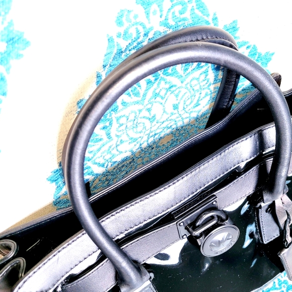 💟😯 -Michael Kors-Hamilton-Black on Black-Patent Matte Lock 🔐 Satchel bag - Picture 3 of 12